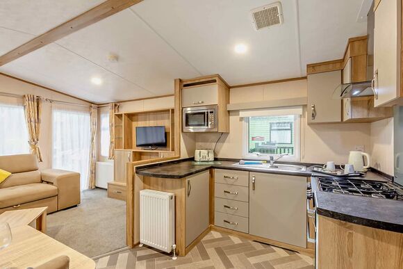 Silver Premium 2 Bedroom Caravan, Sleeps 6 - Fallbarrow, Bowness-on-Windermere