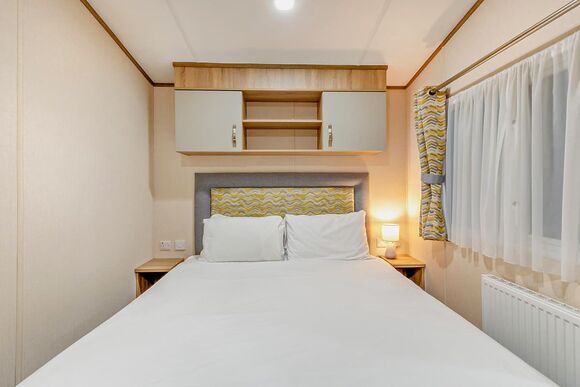 Silver Premium 2 Bedroom Caravan, Sleeps 6 - Fallbarrow, Bowness-on-Windermere