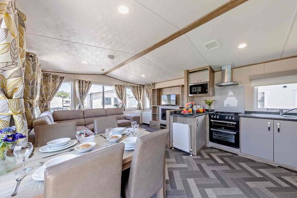 Silver Premium 3 Bedroom Caravan, Sleeps 8. With decking - Fallbarrow, Bowness-on-Windermere