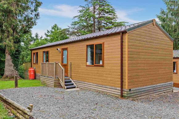 Superior Lodge with parking & decking - Fallbarrow, Bowness-on-Windermere