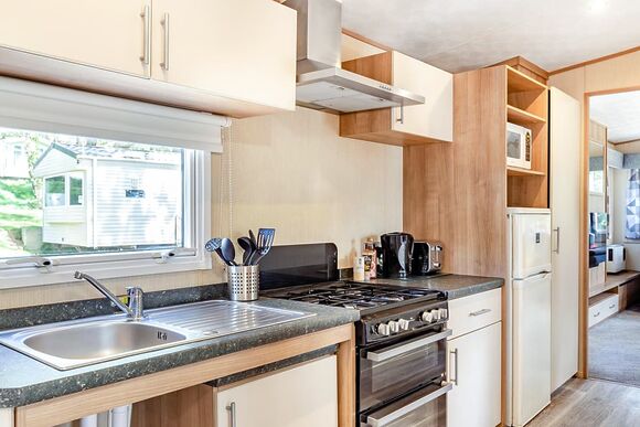 Silver Premium 2 Bedroom Caravan, Sleeps 6. With decking, Silver Premium 2 slps 6 parking, decking, LV, Silver Premium 2 slps 6 parking, decking, LV Pet - Fallbarrow, Bowness-on-Windermere