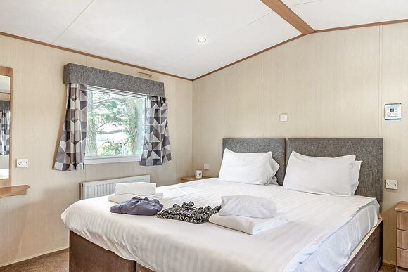 Silver Premium 2 slps 6 parking, decking, LV, Silver Premium 2 Bedroom Caravan, Sleeps 6. With decking, Silver Premium 2 slps 6 parking, decking, LV Pet - Fallbarrow, Bowness-on-Windermere