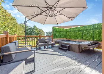 Two Bedroom Lodge - Pantglas Farm, Whitland