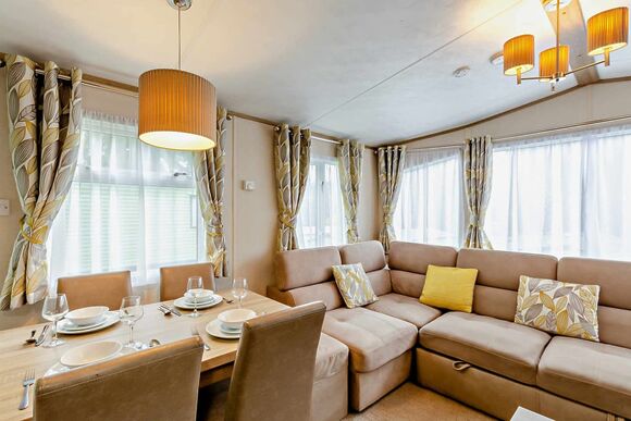 Bronze 2 Bedroom Caravan, Sleeps 6 - Heacham Beach, Heacham