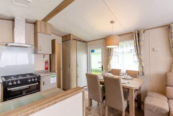 Bronze 2 Bedroom Caravan, Sleeps 6 - Heacham Beach, Heacham