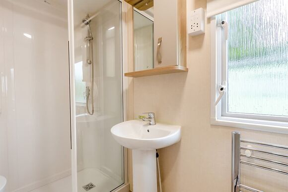 Bronze 2 Bedroom Caravan, Sleeps 6 - Heacham Beach, Heacham