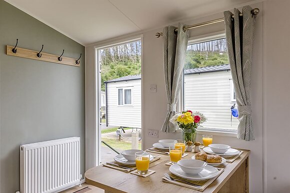 Silver 2 Bedroom Caravan, slps 6, decking - Grannies Heilan Hame, Embo, Sutherland