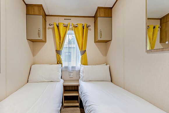 Bronze 2 Bedroom Caravan, Sleeps 6. With decking P - Heacham Beach, Heacham