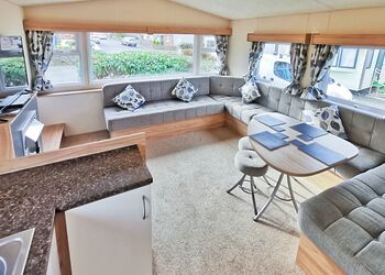 Gold Plus 3 No Pets Sleeps 6  Hot Tub - Perran Heights Holiday Park, Penhallow