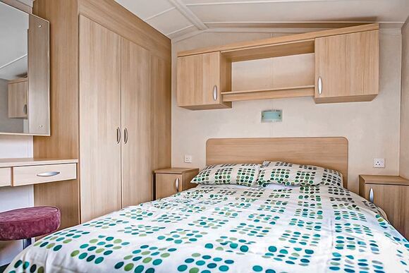 Gold Plus 2 Bed - Perran Heights Holiday Park, Penhallow