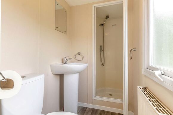 Bronze 3 Bedroom Caravan, Sleeps 6, Bronze 3 Bedroom Caravan, Sleeps 6 P - Highfield Grange, Clacton-on-Sea