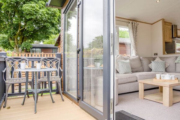 Gold Premium 3 Bedroom Caravan, Sleeps 8 - Kessingland Beach, Lowestoft