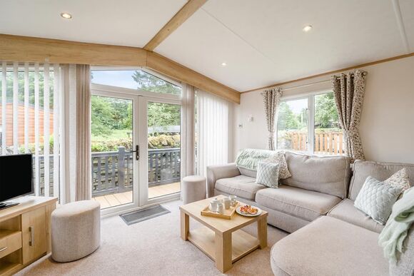 Gold Premium Caravan with decking - Kessingland Beach, Lowestoft