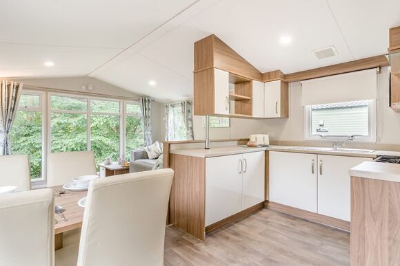 Gold Premium Caravan with parking & decking - Kessingland Beach, Lowestoft