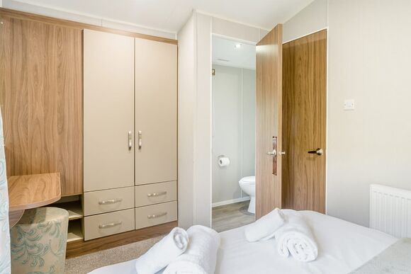 Gold Premium Caravan with parking - Kessingland Beach, Lowestoft