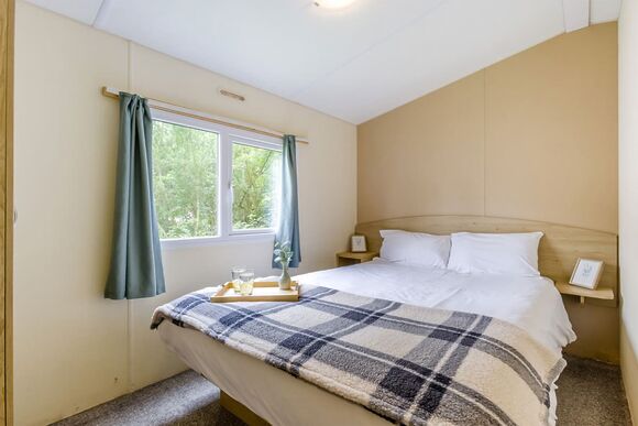 Silver Caravan with parking 6 P, Silver Caravan with parking 6 - Kessingland Beach, Lowestoft