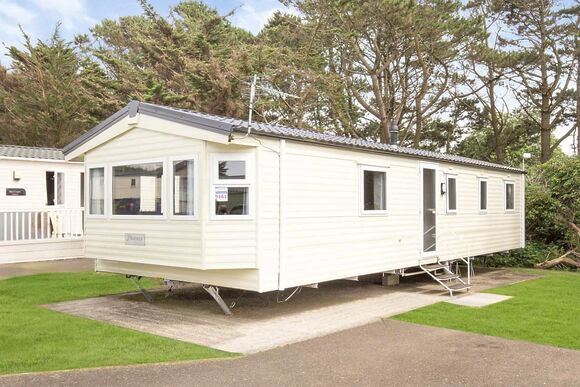 Silver Caravan with parking - Kessingland Beach, Lowestoft