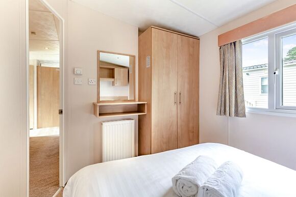 Silver Caravan with parking - Kessingland Beach, Lowestoft