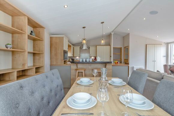 Deluxe Lodge with parking, ensuite & decking 4, Deluxe Lodge with parking, ensuite & decking 4 P - Kessingland Beach, Lowestoft