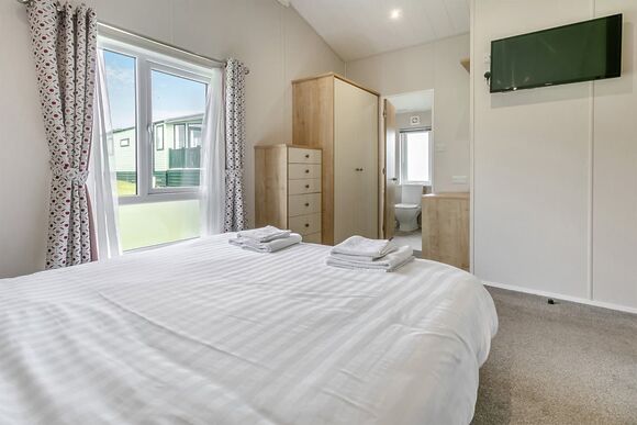 Deluxe Lodge with parking, ensuite & decking 6 - Kessingland Beach, Lowestoft