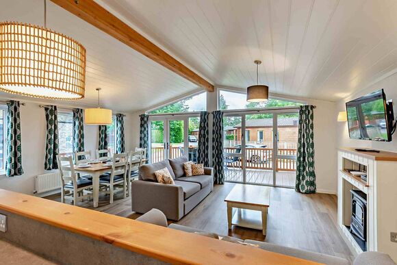 Deluxe Lodge with parking, ensuite & decking 6 P, Deluxe Lodge with parking, ensuite & decking 6 - Kessingland Beach, Lowestoft