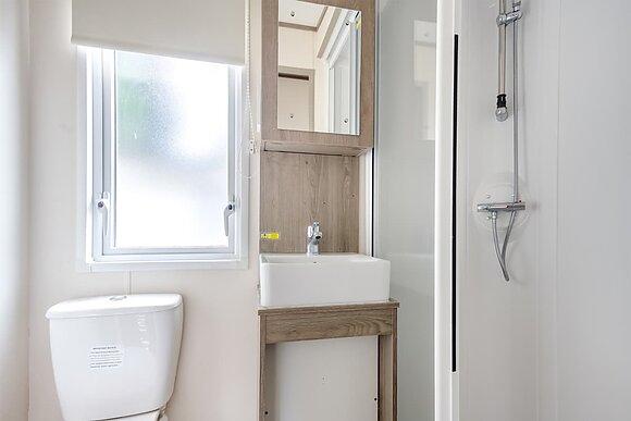 Gold Premium 2 Caravan slps 6 parking, decking P - Kessingland Beach, Lowestoft