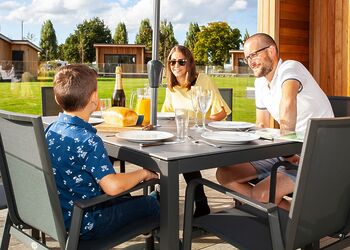 Studio Lodge Plus - Plassey Holiday Park, Eyton, Wrexham