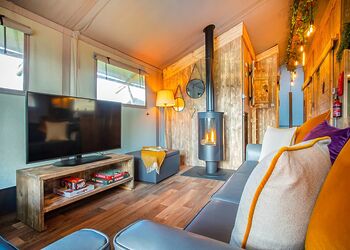 Safari Tent Plus - Plassey Holiday Park, Eyton, Wrexham