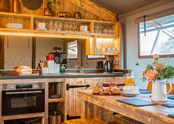 Safari Tent Plus - Plassey Holiday Park, Eyton, Wrexham