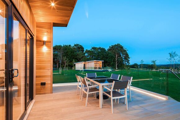 Studio Lodge Plus - Plassey Holiday Park, Eyton, Wrexham