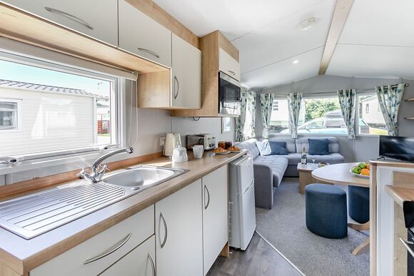 Bronze 2 Bedroom Caravan, Sleeps 6 - Landguard, Shanklin