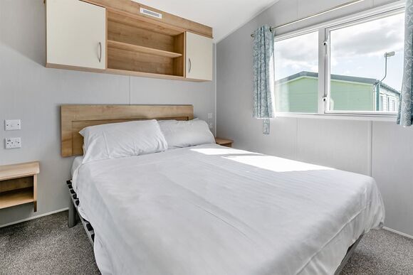 Bronze 2 Bedroom Caravan, Sleeps 6 - Landguard, Shanklin
