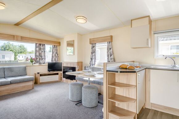 Gold 2 Bedroom Caravan, Sleeps 6 P, Gold 2 Bedroom Caravan, Sleeps 6 - Landguard, Shanklin