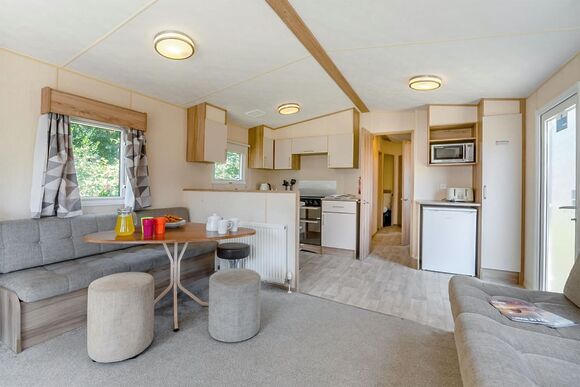 Gold 3 Bedroom Caravan, Sleeps 8 - Landguard, Shanklin