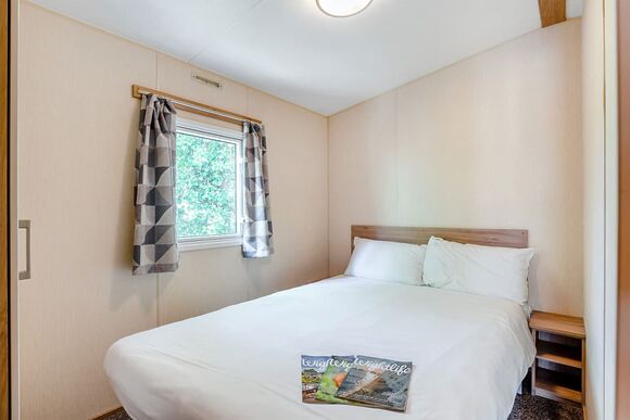 Gold 3 Bedroom Caravan, Sleeps 8 - Landguard, Shanklin