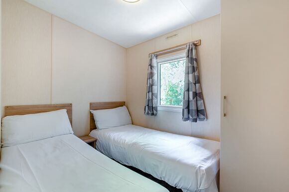 Gold 3 Bedroom Caravan, Sleeps 8 - Landguard, Shanklin