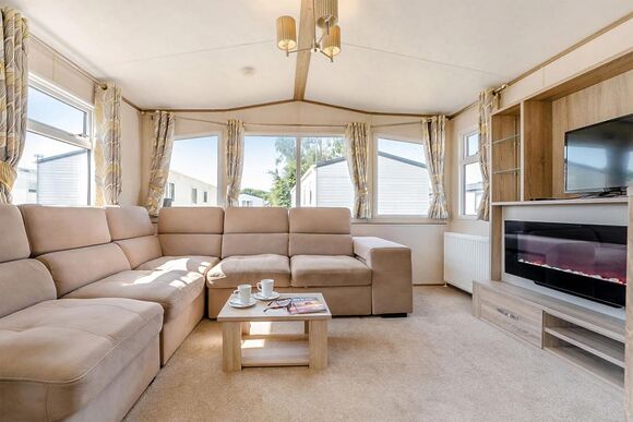 Gold Premium 3 Bedroom Caravan, Sleeps 8 - Landguard, Shanklin