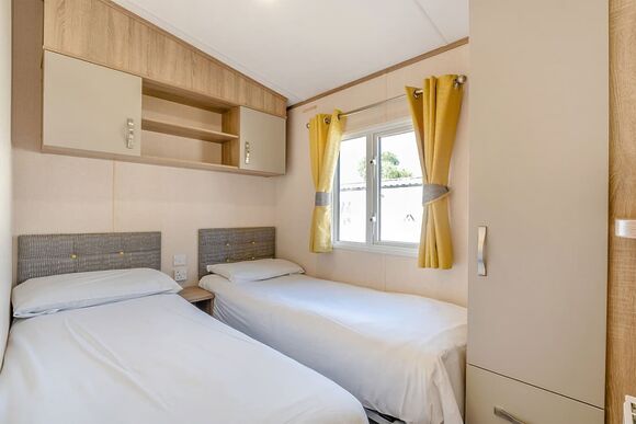 Gold Premium 3 Bedroom Caravan, Sleeps 8 - Landguard, Shanklin