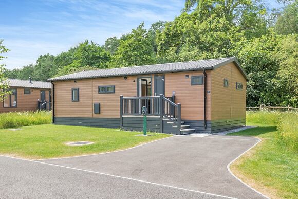 Glyndwr - Plas Isaf Lodge Retreat, Caerwys 