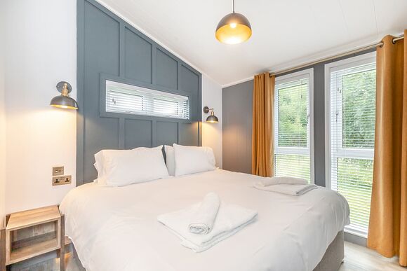 Glyndwr - Plas Isaf Lodge Retreat, Caerwys 