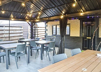 Peacock Lake Glamping, Gunthorpe, near Nottingham