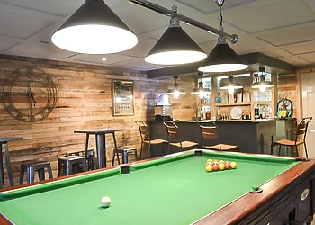 Peacock Lake Glamping, Gunthorpe, near Nottingham