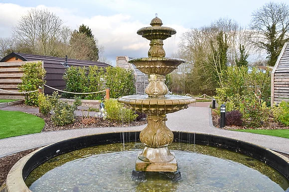 Peacock Lake Glamping, Gunthorpe, near Nottingham