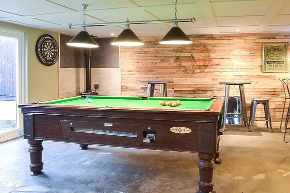 Peacock Lake Glamping, Gunthorpe, near Nottingham