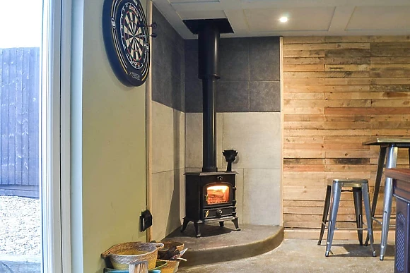 Peacock Lake Glamping, Gunthorpe, near Nottingham