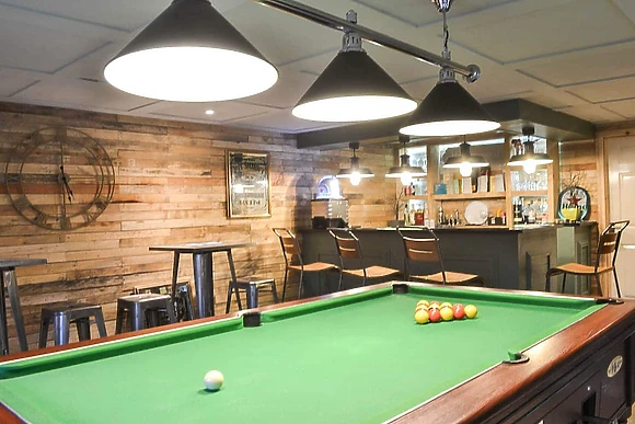 Peacock Lake Glamping, Gunthorpe, near Nottingham