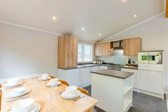 Deluxe Lodge with parking, ensuite & decking - Limefitt Park, Windermere, Cumbria