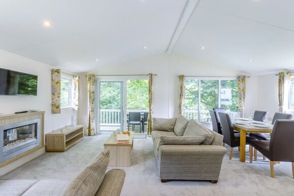 Prestige Lodge with parking, ensuite & decking - Limefitt Park, Windermere, Cumbria