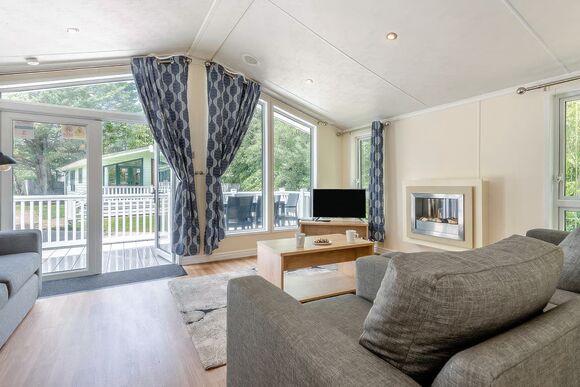 Superior 3 Lodge with parking, ensuite & decking - Limefitt Park, Windermere, Cumbria
