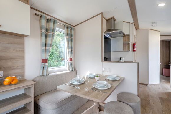 Bronze 2 Bedroom Caravan, Sleeps 4 - Lower Hyde, Shanklin